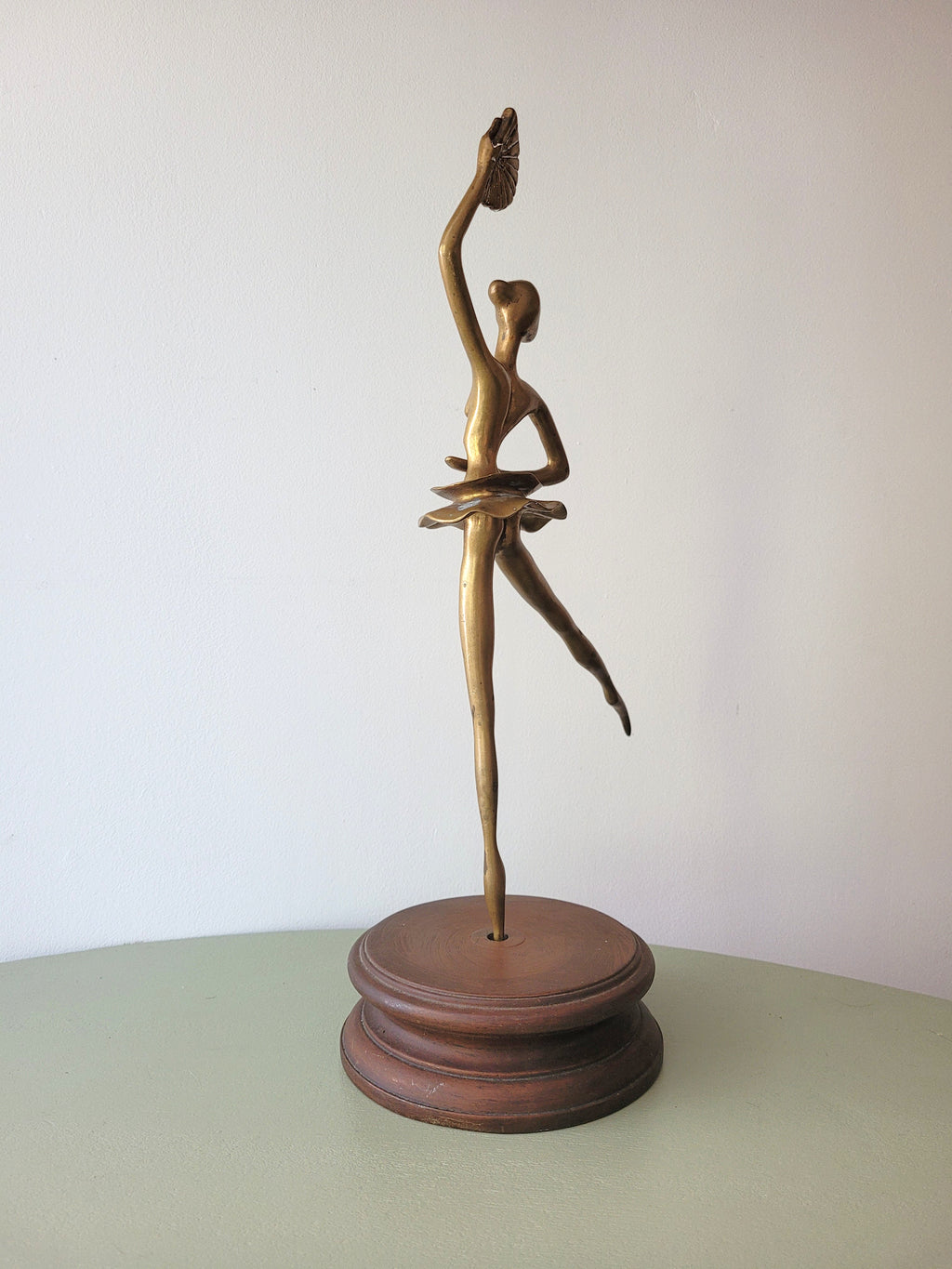 Sculpture danseuse à l'éventail en régule 💥