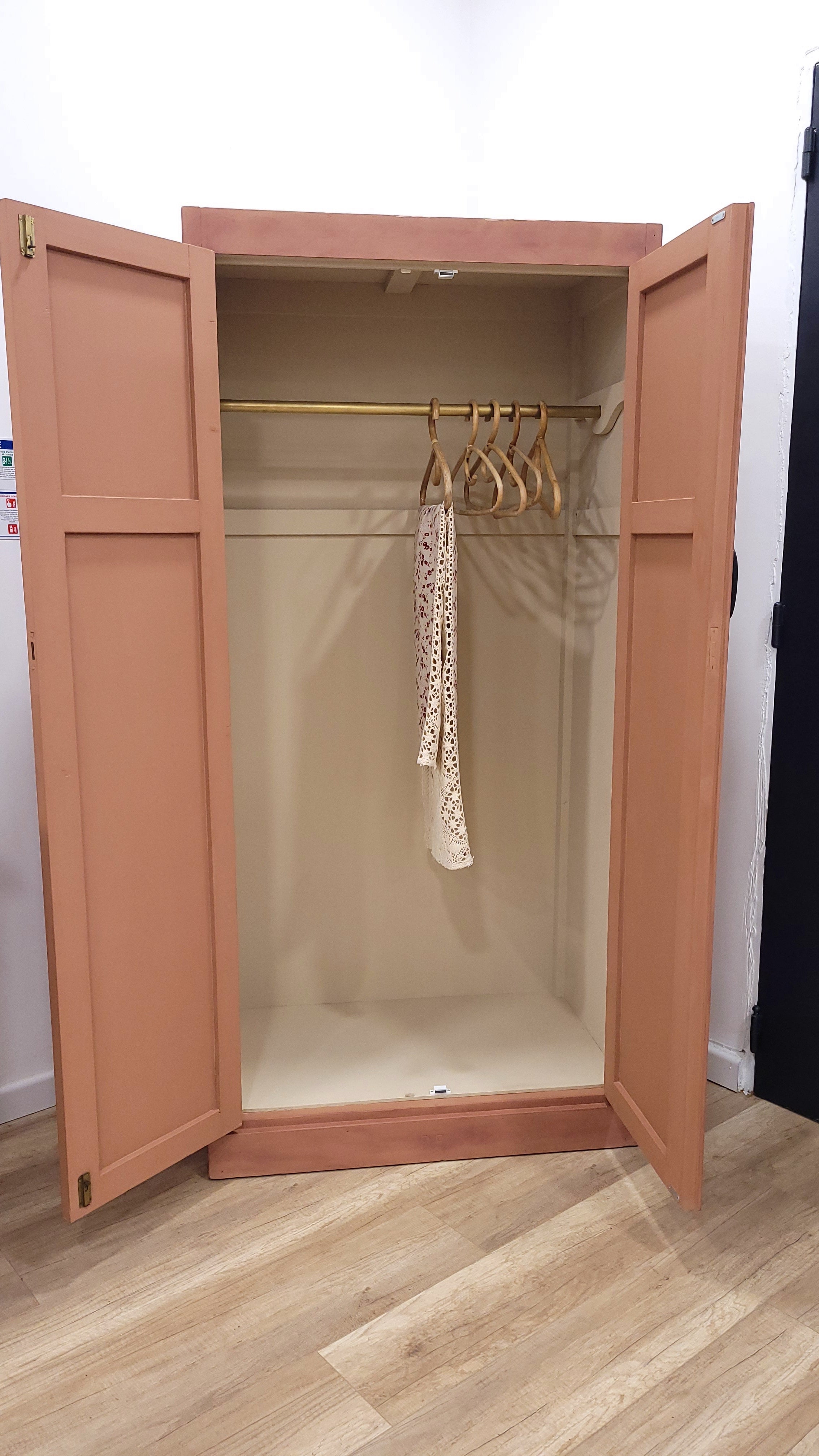 Armoire d'internat années 50