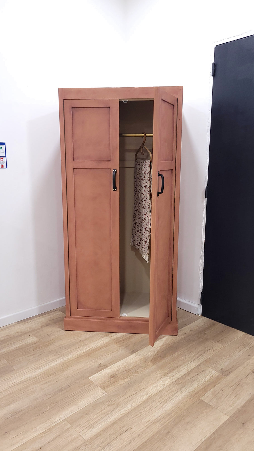 Armoire d'internat années 50