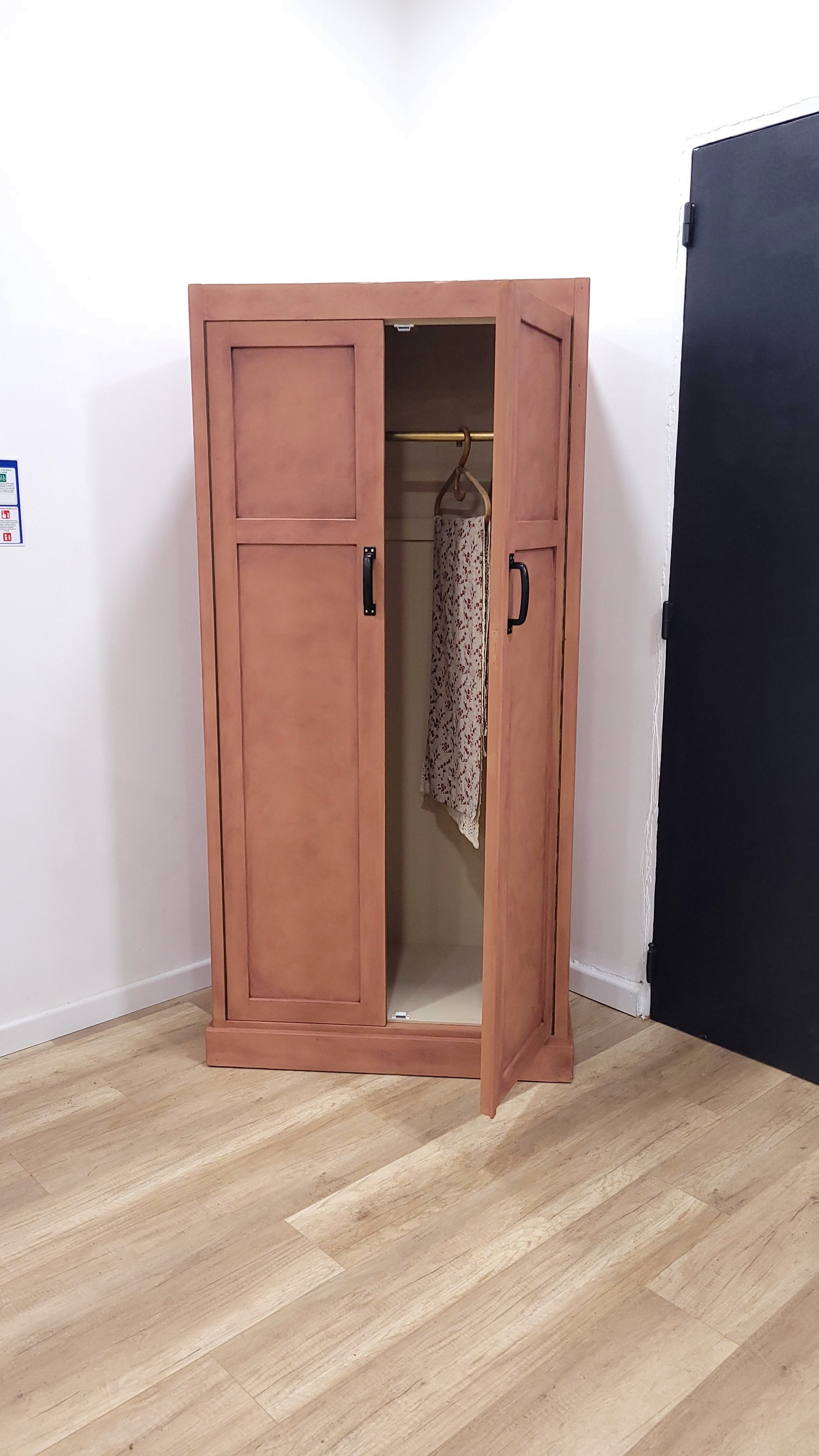 Armoire d'internat années 50