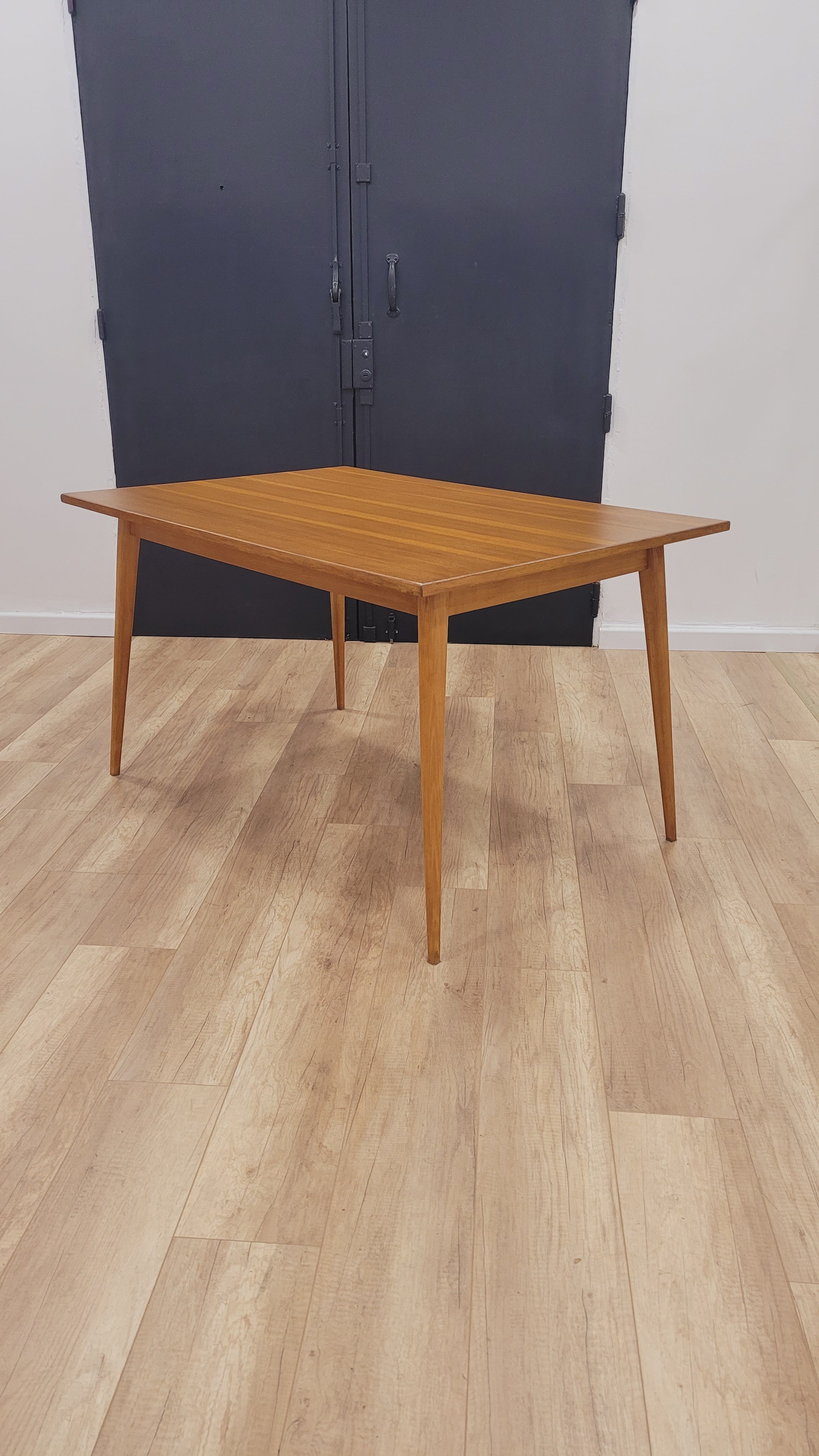 Table Scandinave Placage Chêne – Pièce Unique