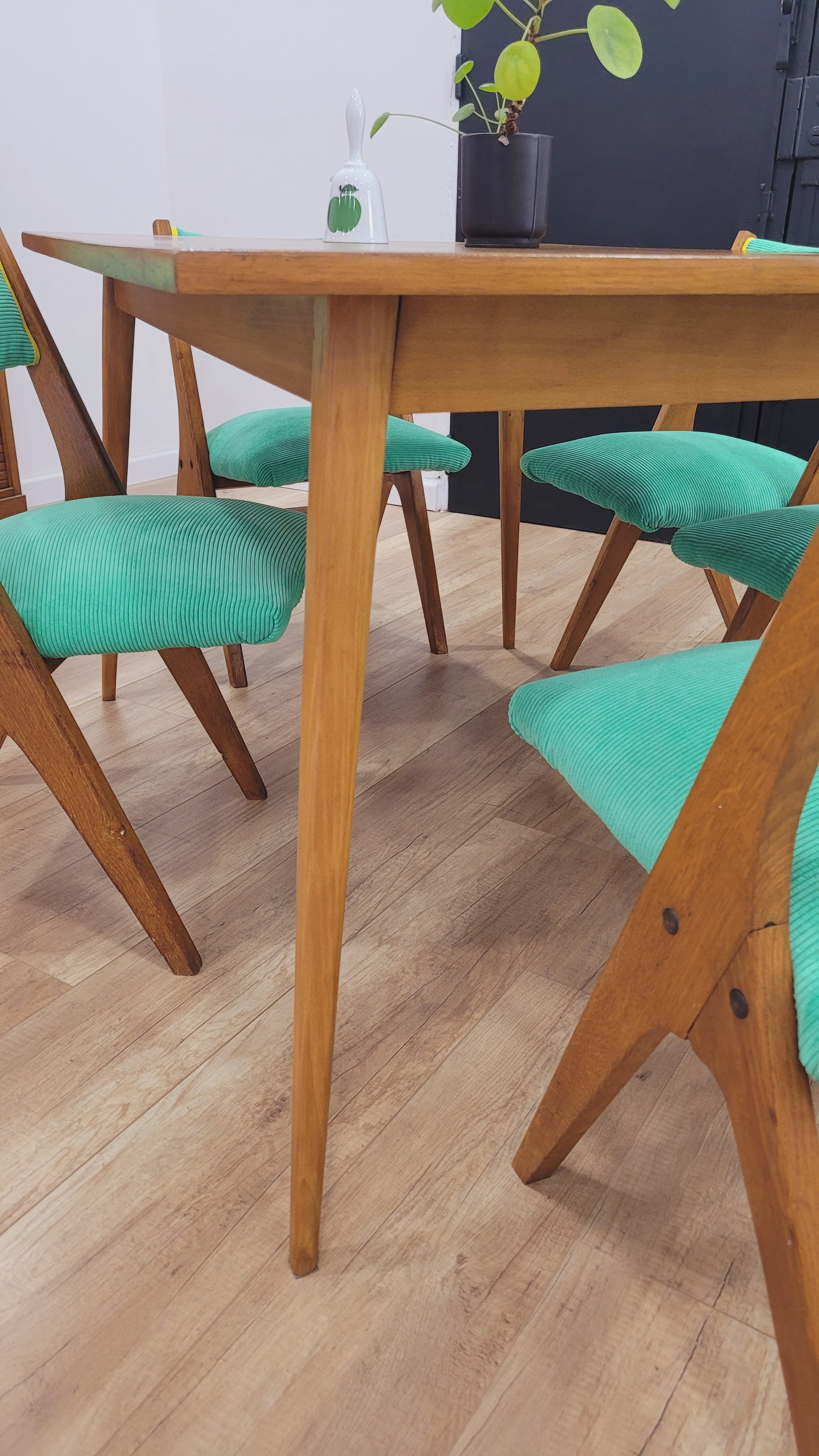 Table Scandinave Placage Chêne – Pièce Unique